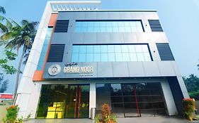 Noor Jehan'S Grand Noor